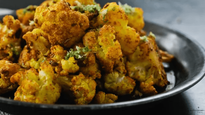 Simple roasted cauliflower curry