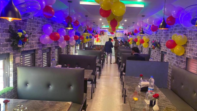 New 24×7 Restaurant-On-Wheels set to delight commuters at Andheri and Borivali railway stations in Mumbai