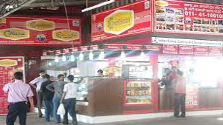 Vijayawada railway station boosts passenger experience with the addition of a new 24×7 food plaza