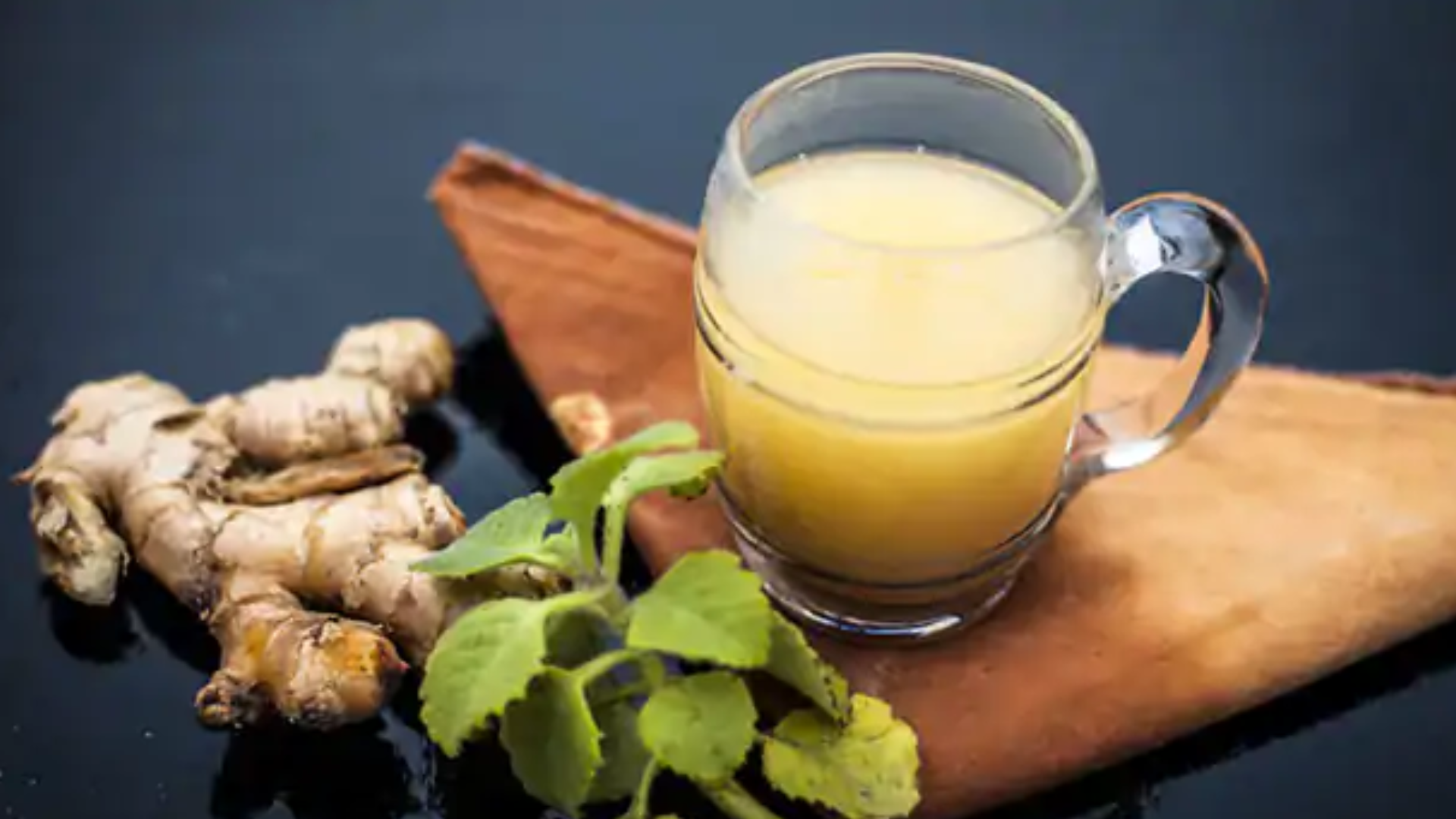 get-rid-of-acidity-and-gas-with-this-easy-to-make-diy-digestive-drink