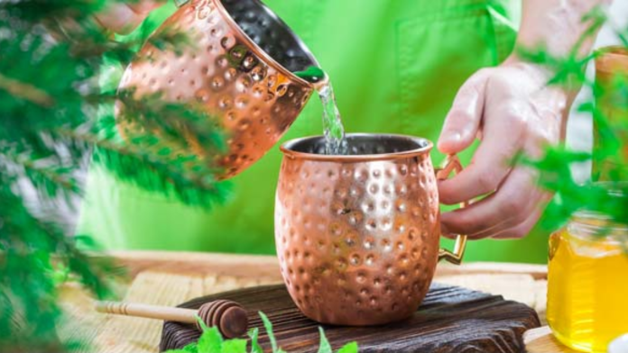 drinking water from copper vessels