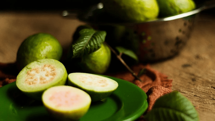 Guavas Guavas