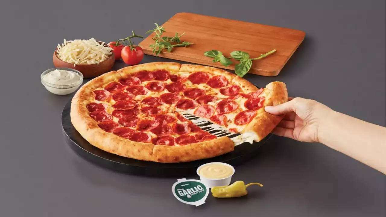 Papa John's Unveils Mouthwatering Calzone-inspired Epic Stuffed Crust